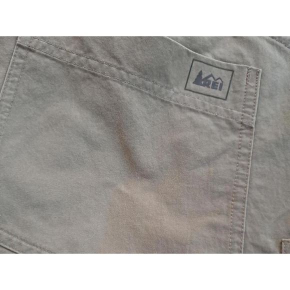 REI Tan and Gray Short with Front and Back Pockets Size 38 - Picture 3 of 6